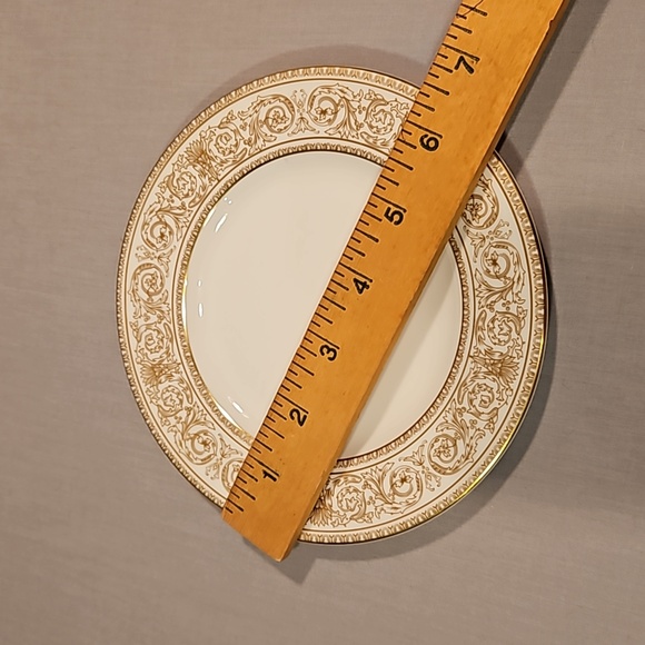 NEW Royal Doulton Sovereign H 4973 Four Piece Place Setting - Picture 8 of 16